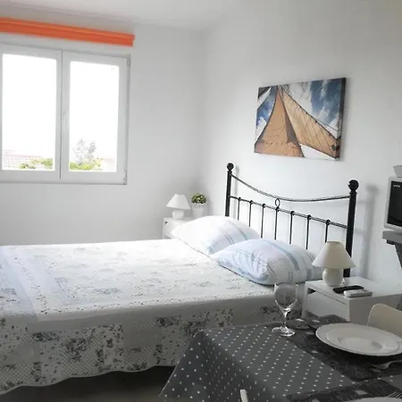 Apartment In Mit Terrasse, Grill Und Garten